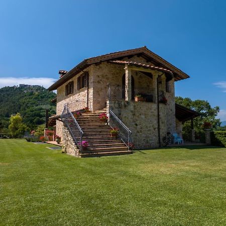 Agriturismo Isola Verde SantʼUrbano エクステリア 写真