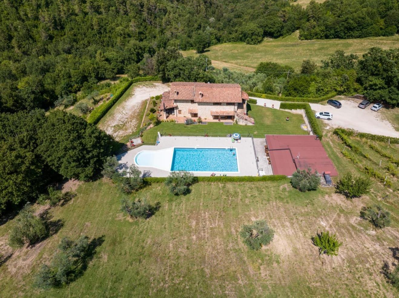 Agriturismo Isola Verde SantʼUrbano エクステリア 写真