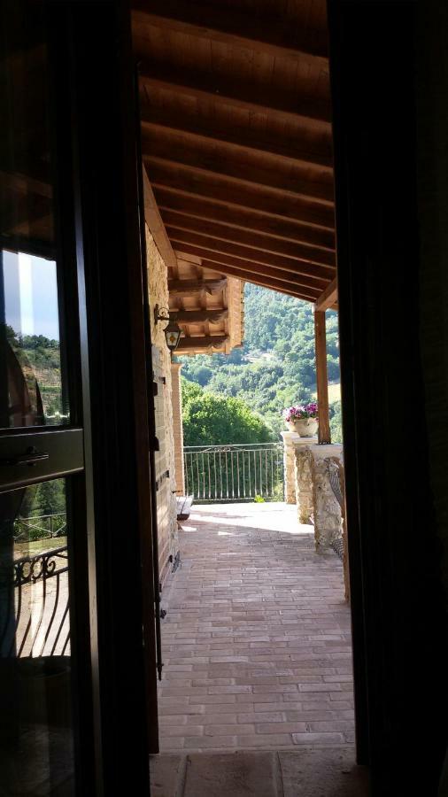 Agriturismo Isola Verde SantʼUrbano エクステリア 写真