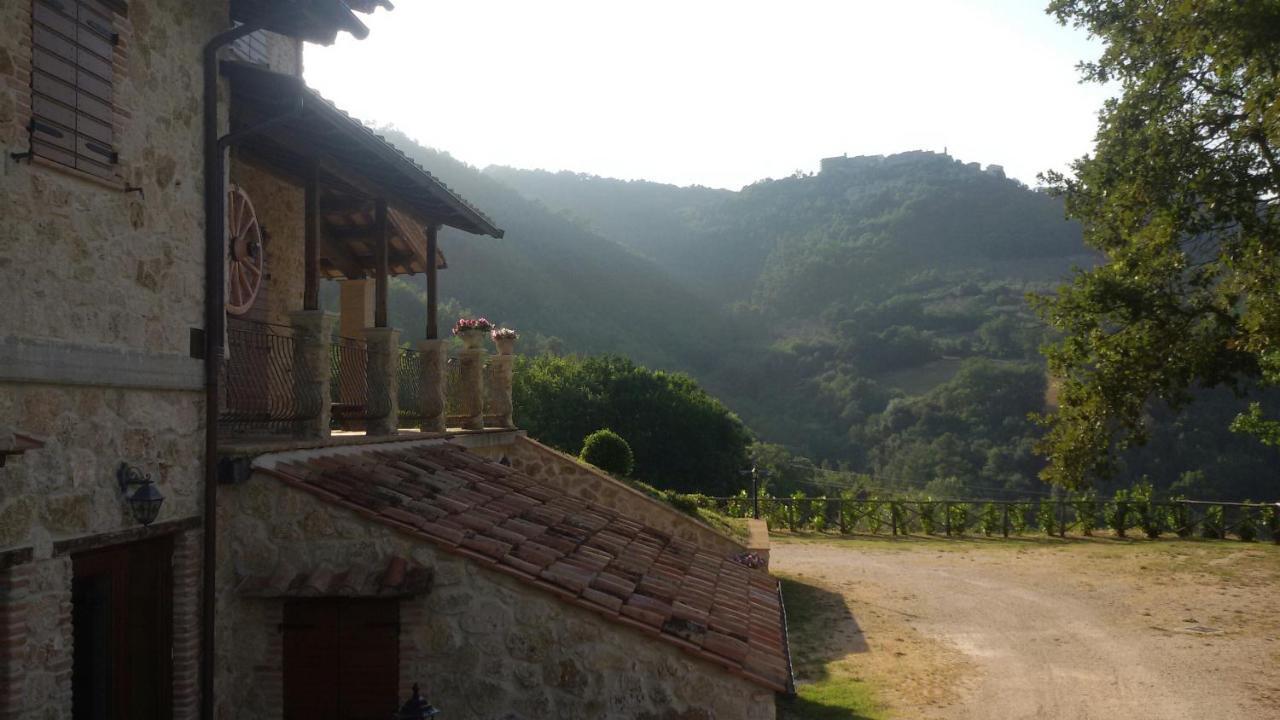 Agriturismo Isola Verde SantʼUrbano エクステリア 写真